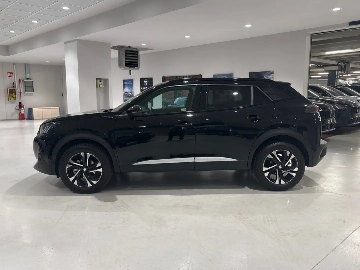 Peugeot 2008 PureTech 130 EAT8 GT S/S aut. Noir - 2