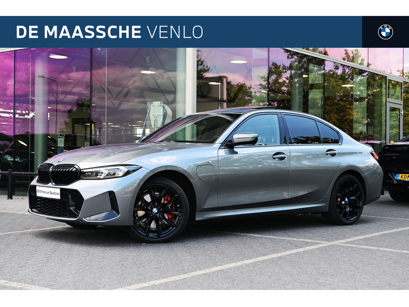 BMW 330 3 Serie 330e M Sport Automaat / Schuif-kanteldak /