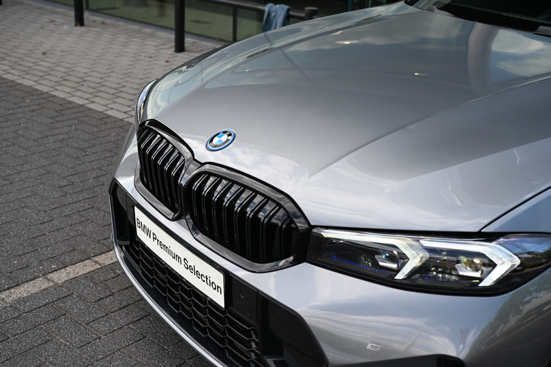 BMW 330 3 Serie 330e M Sport Automaat / Schuif-kanteldak / — photo 9