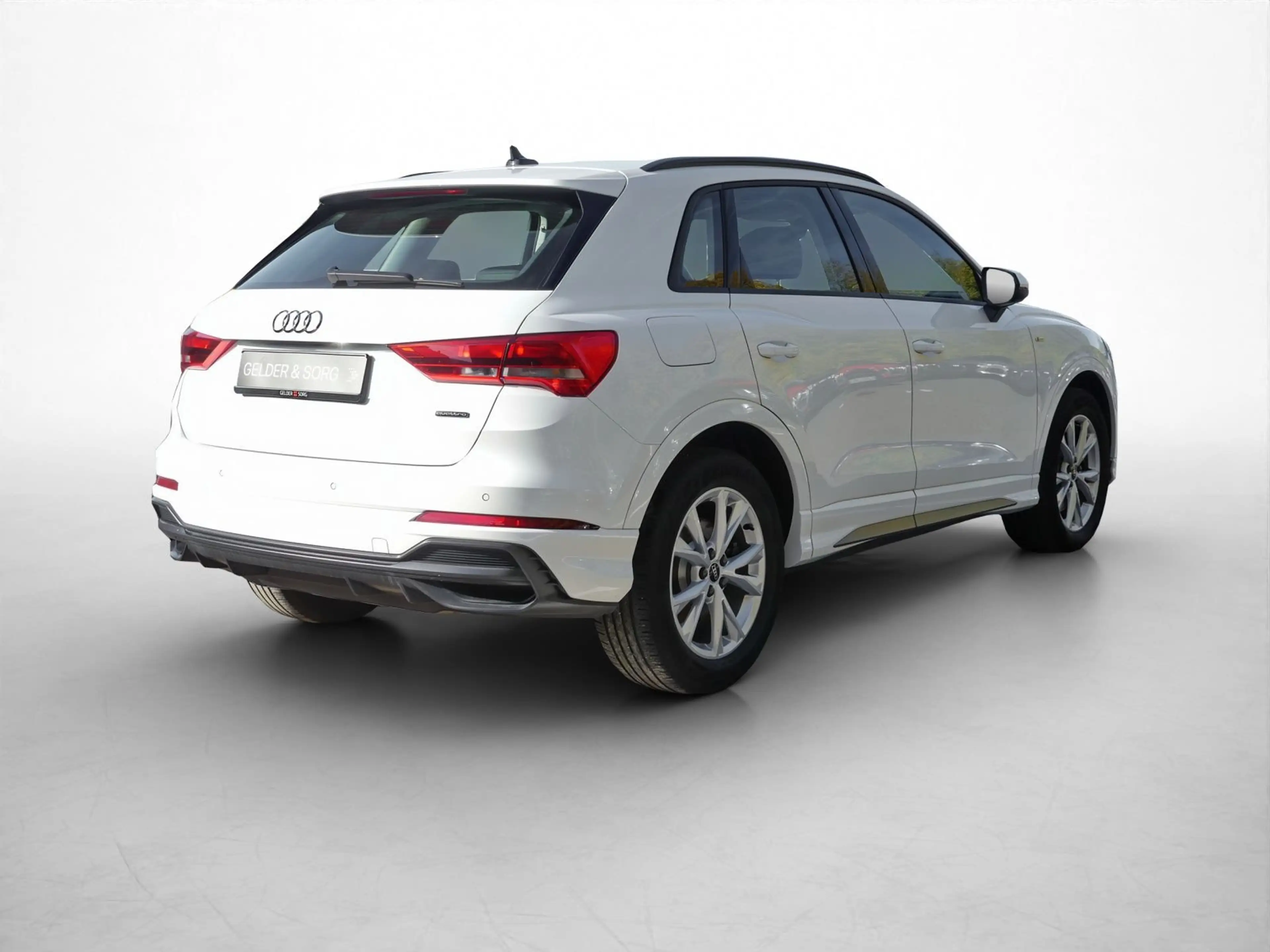 Audi Q3 45 TFSI qu. S line *LED*Navi*Business*EPH*SHZ — photo 2