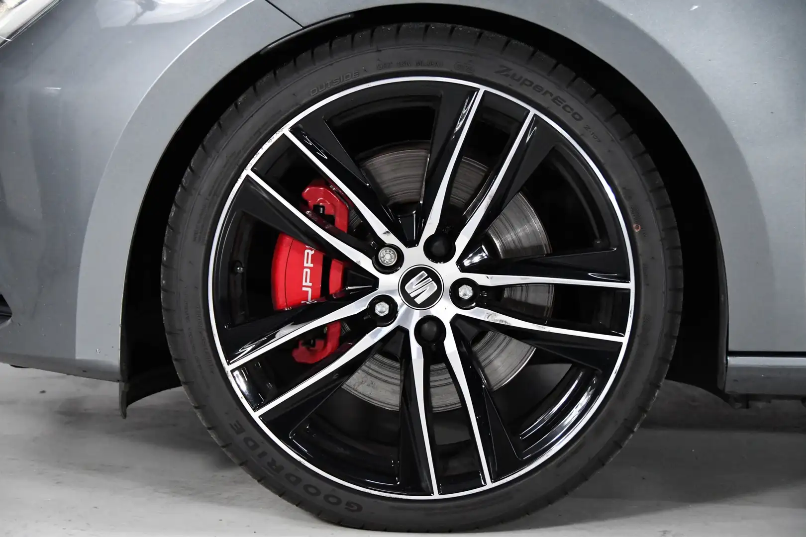 SEAT Leon ST 2.0 TSI CUPRA 300 Pano Noir - 2