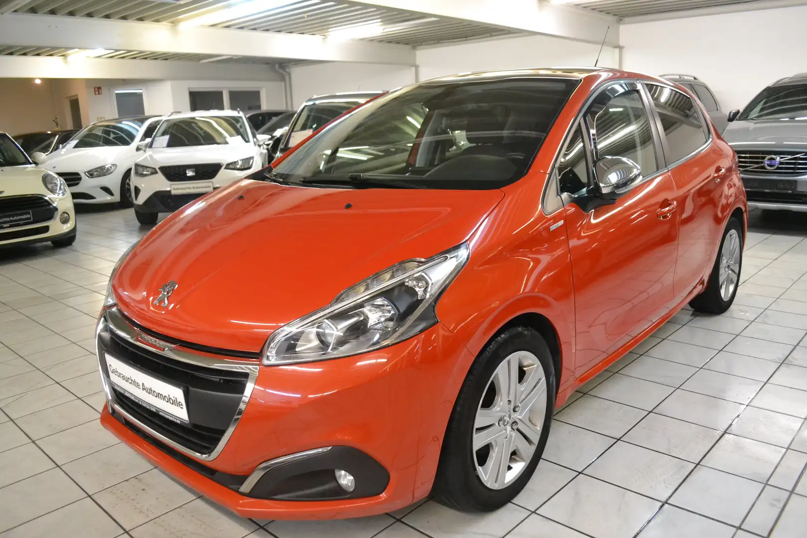 Peugeot 208 1.6 HDI Style PANORAMA*CO²-079g*EURO6 Orange - 1