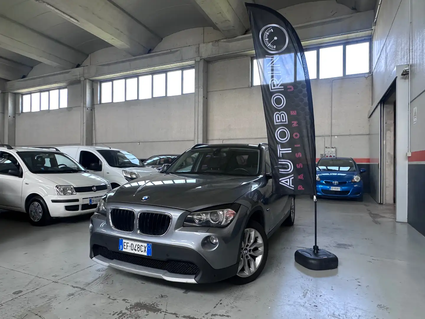 BMW X1 X1 xdrive18d Futura Šedá - 1