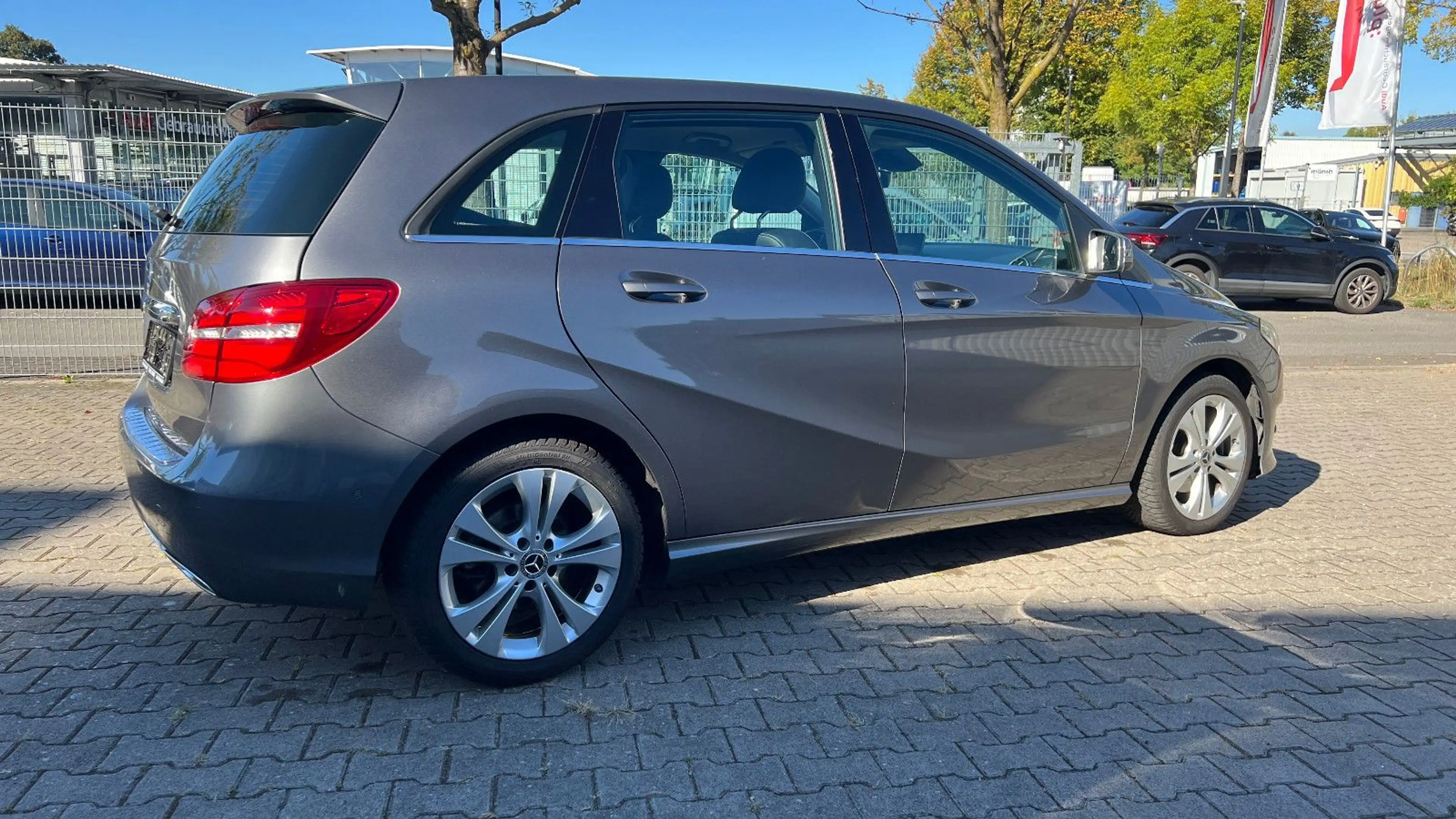 Mercedes-Benz B 200 d Urban Style Edition /sehr gepflegt/2.Hd — photo 7