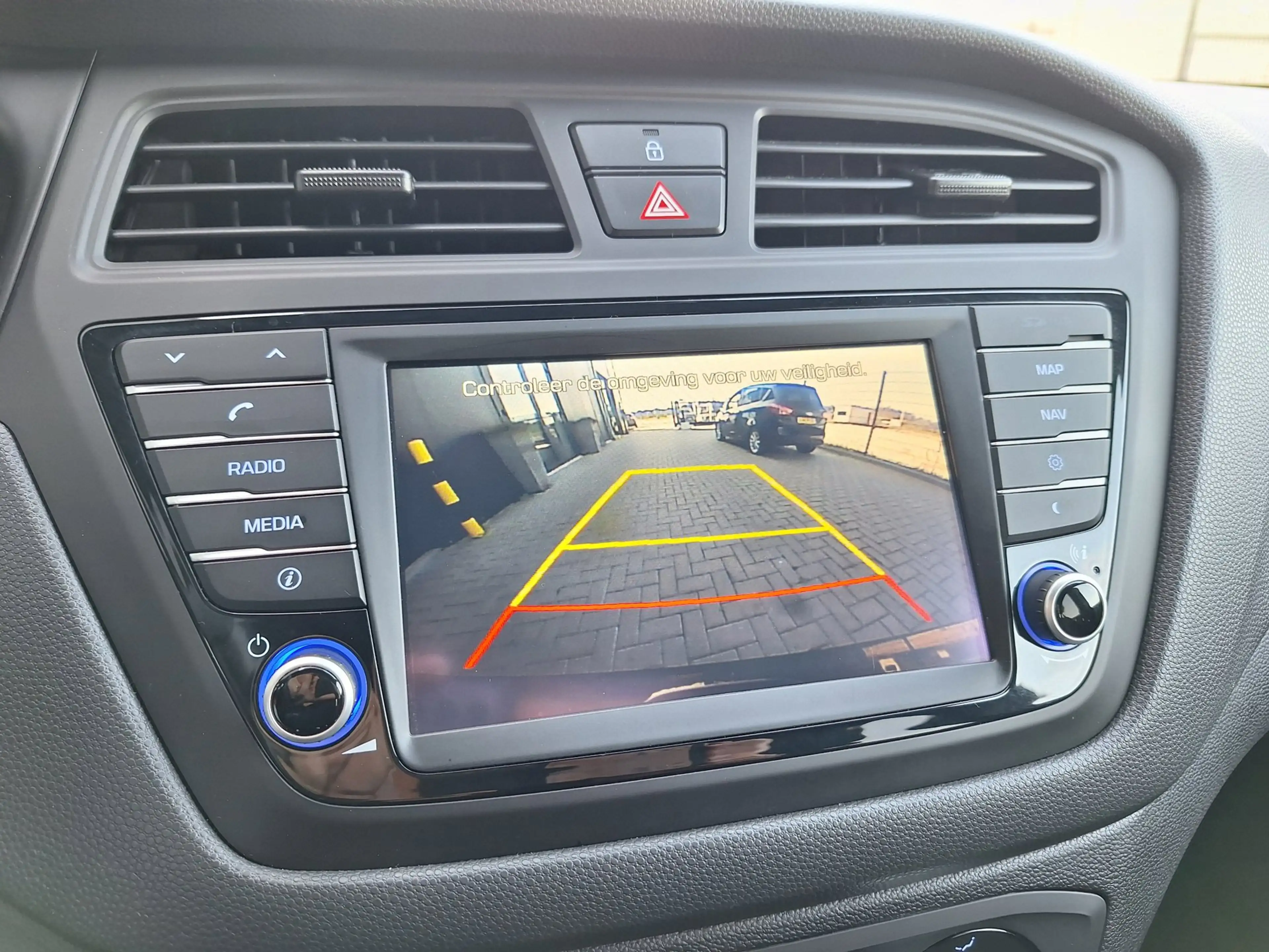 Hyundai i20 1.0 T-GDI Go! 2016 CAMERA|NAVI|ORIG NL|PDC — photo 9