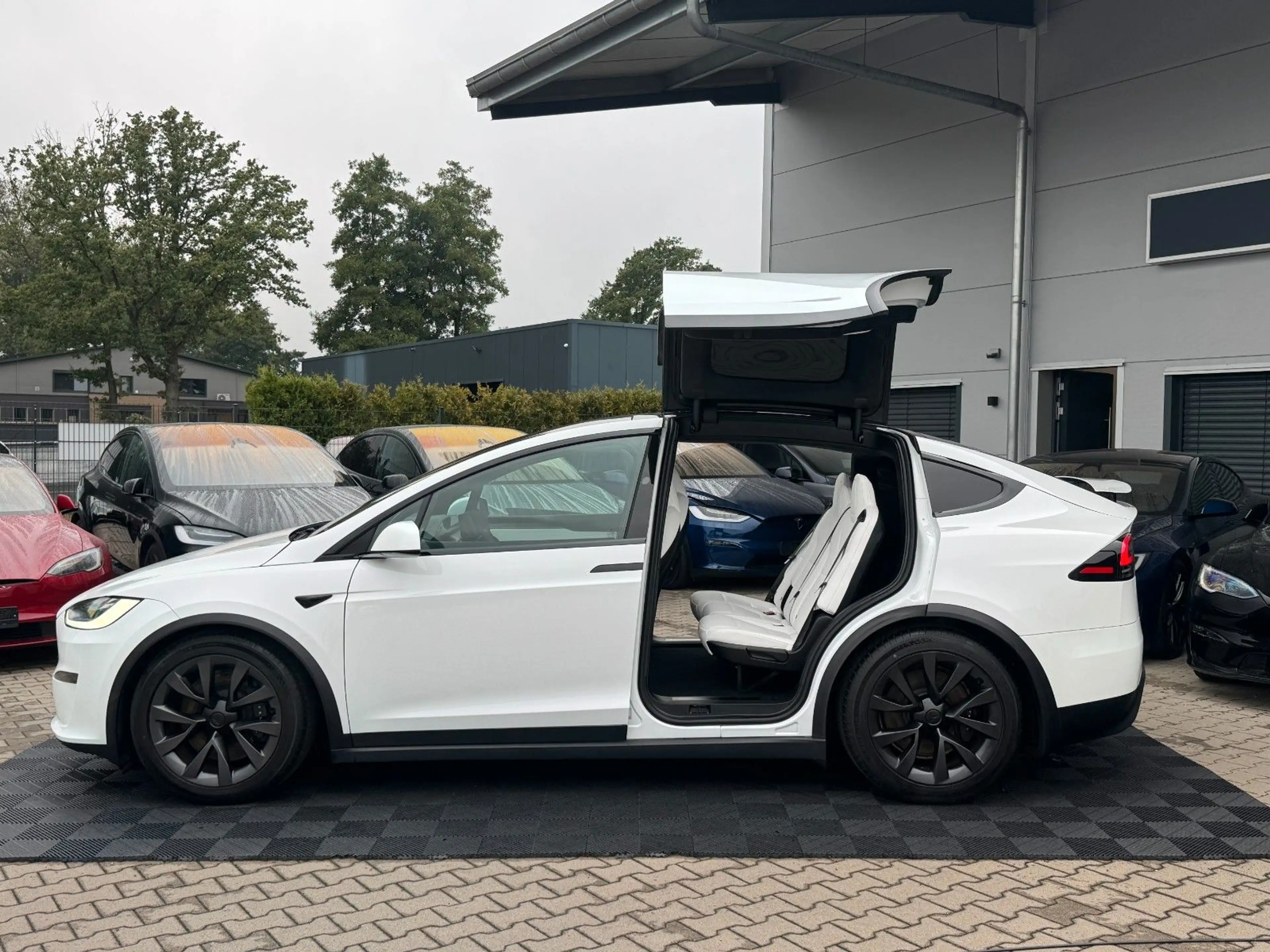 Tesla Model X MODEL X PALLADIUM |  KI HARDWARE 4 | WHITE SEATS — photo 7