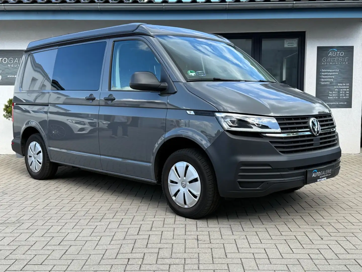 Volkswagen T6 California T6.1 DSG California°Prof. Camper Umbau°A-Dach° Grau - 2