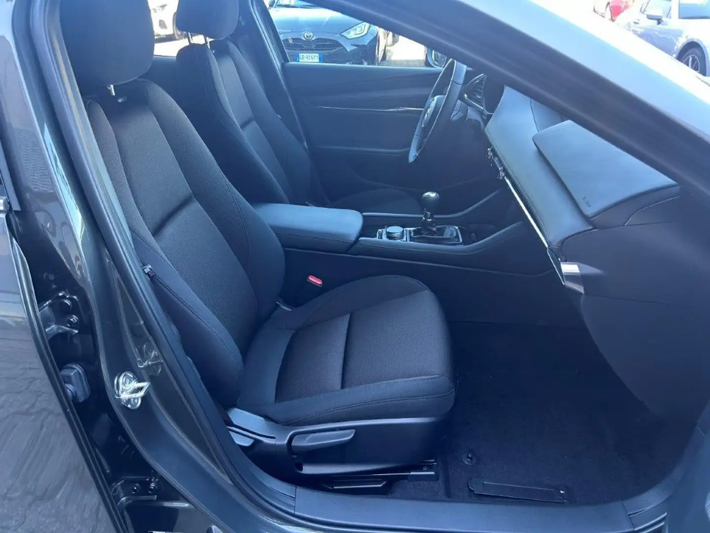 Mazda 3 5p 2.5 m-hybrid Exclusive Line 140cv Grau - 2