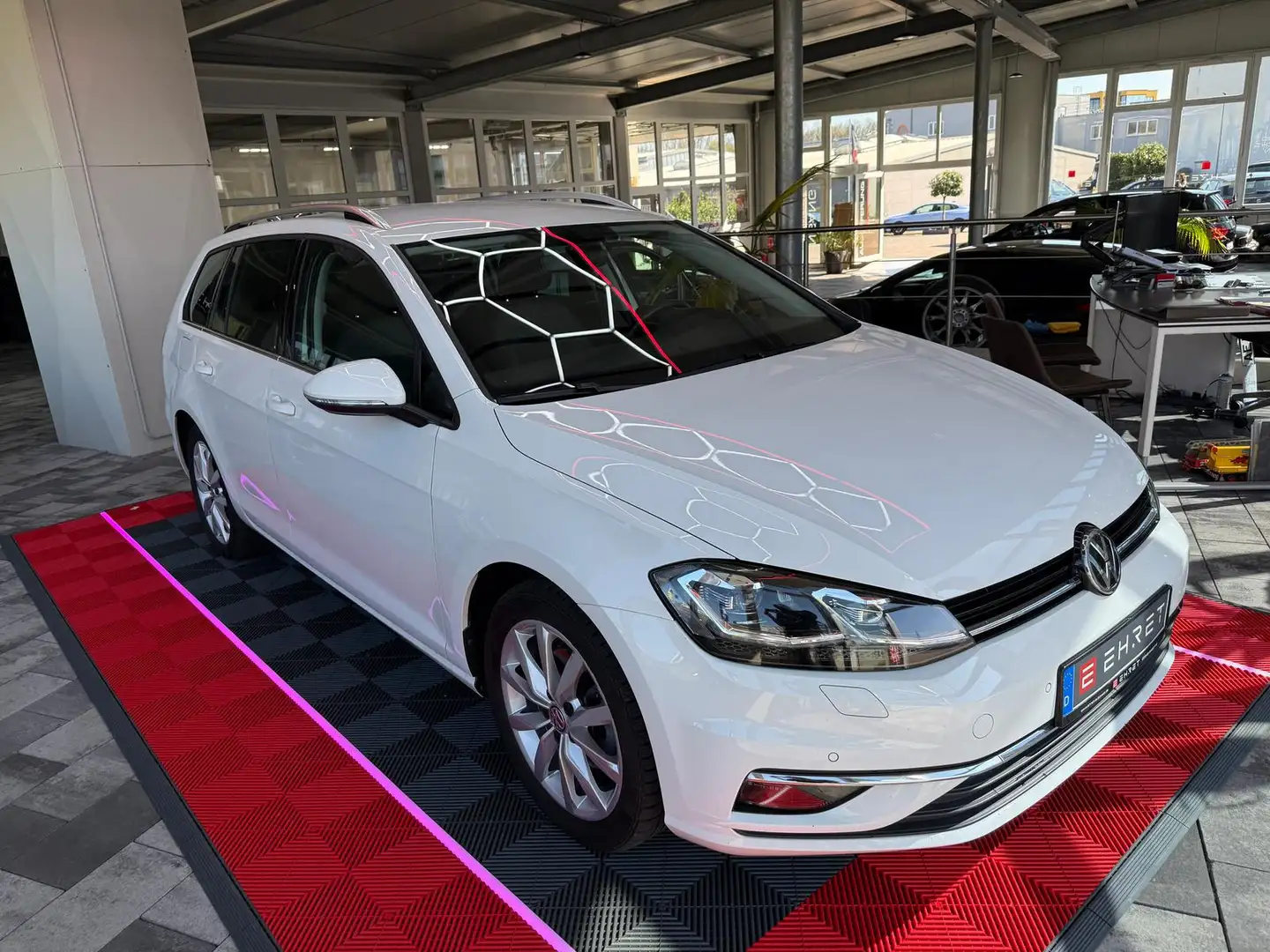 Volkswagen Golf 1.5 TSI, Highline, NAVI, Klima, DSG Weiß - 1
