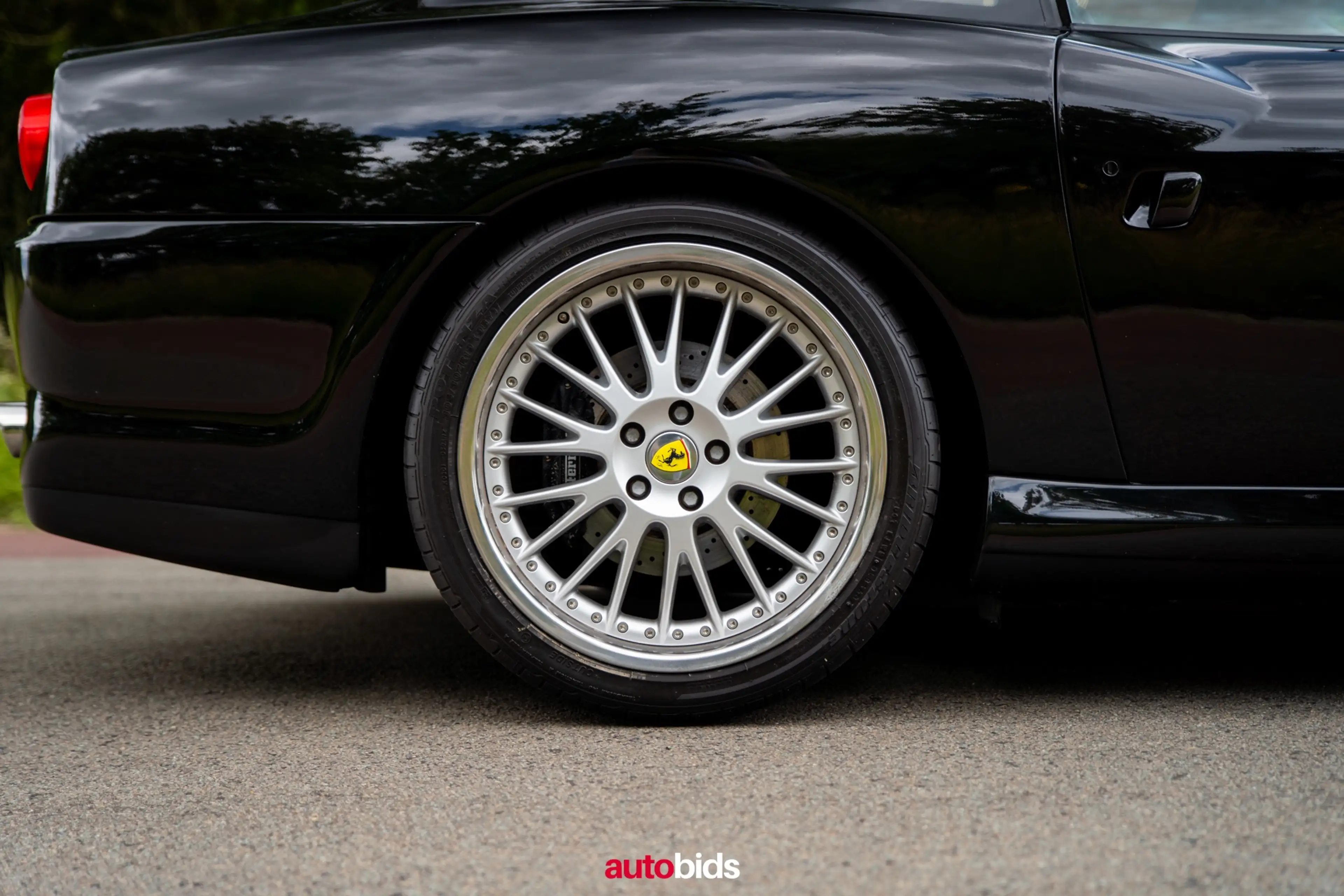 Ferrari 575 575M Maranello 5.7i V12 48v F1 — photo 11