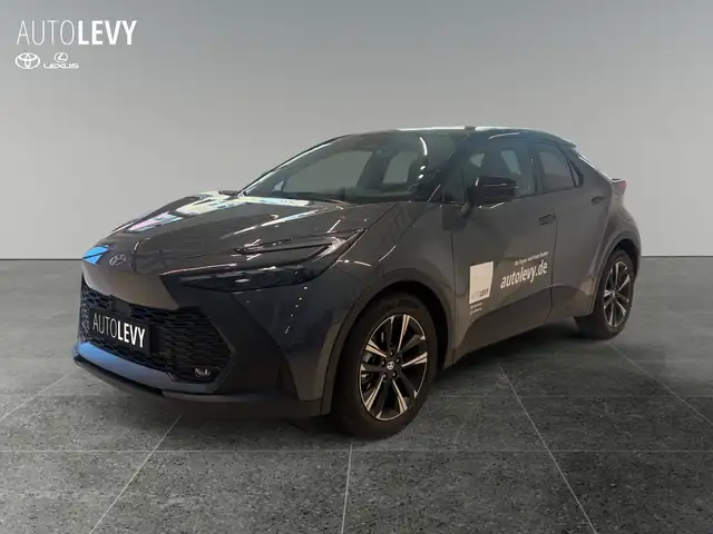 Toyota C-HR view 2
