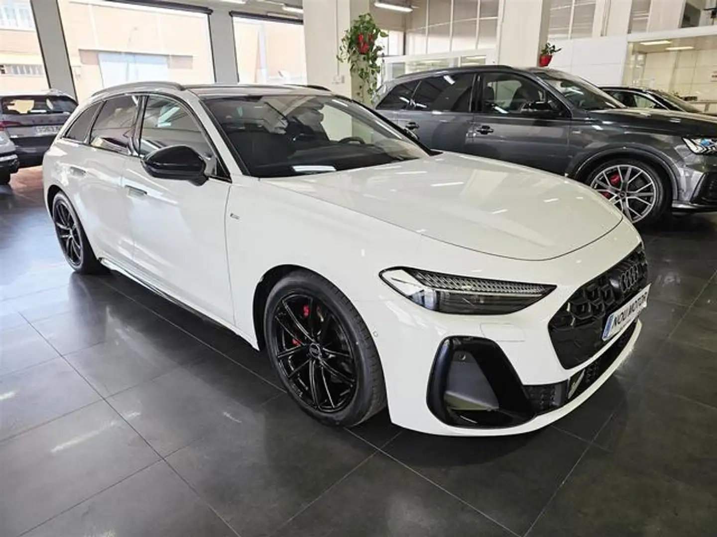 Audi A5 Avant 2.0TDI Black line quattro 204 S tronic Blanco - 2