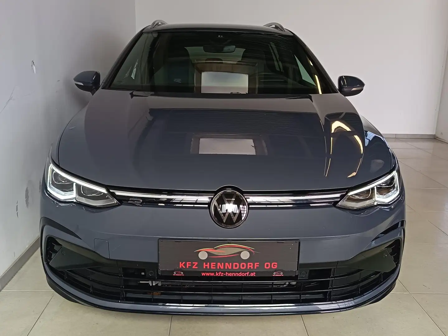Volkswagen Golf Variant 2,0 TDI R-Line DSG 4MOTION Grau - 2