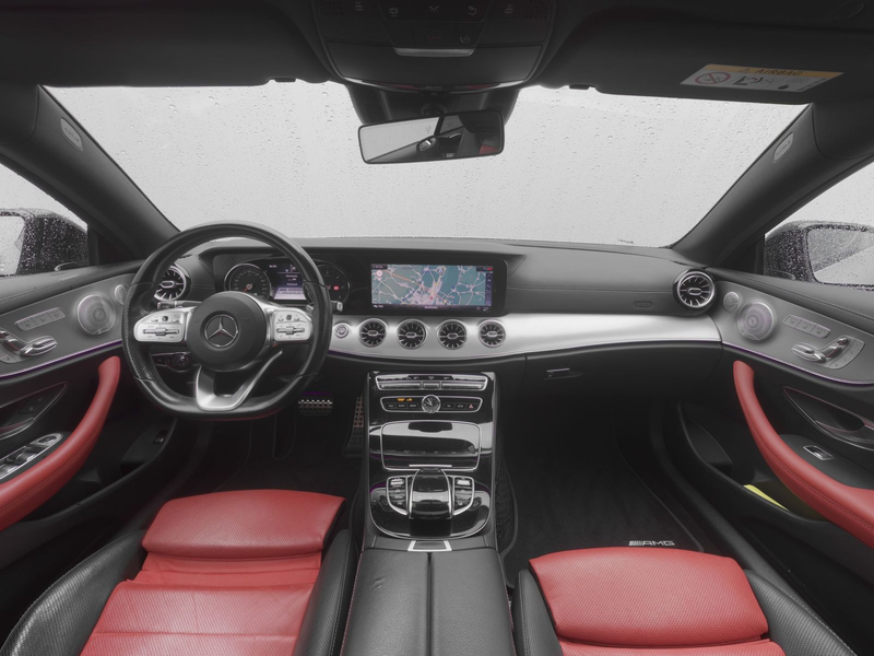 Mercedes-Benz E 350 d AMG Line *StdHz*PANO*AHK*LED*NAVI*LEDER* — photo 4