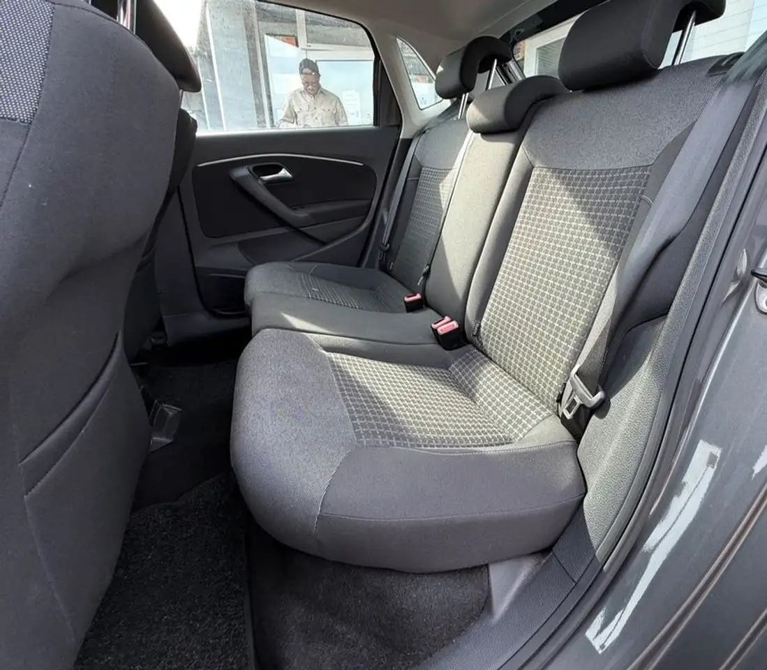 Volkswagen Polo Citadine 5 portes — photo 6
