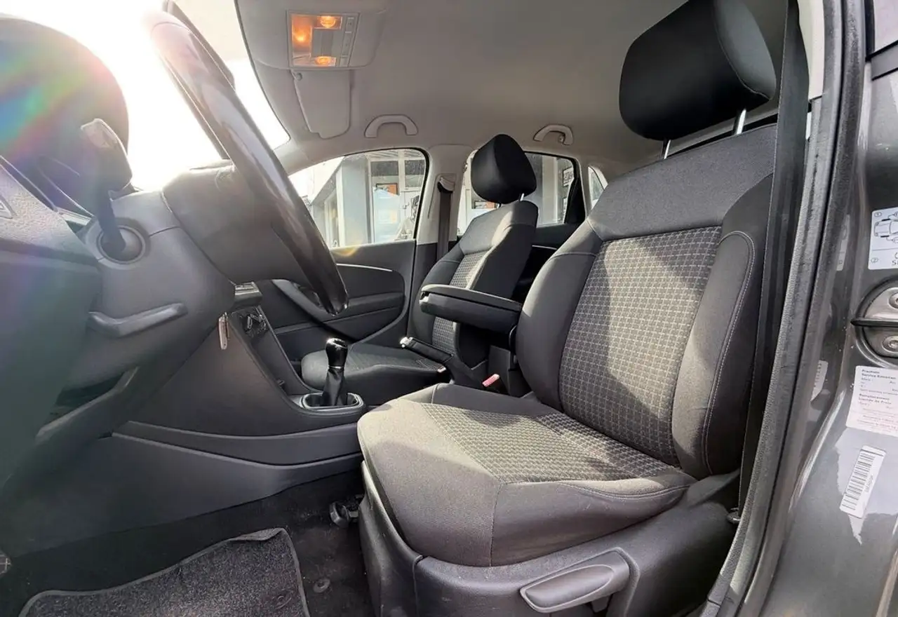 Volkswagen Polo Citadine 5 portes — photo 5