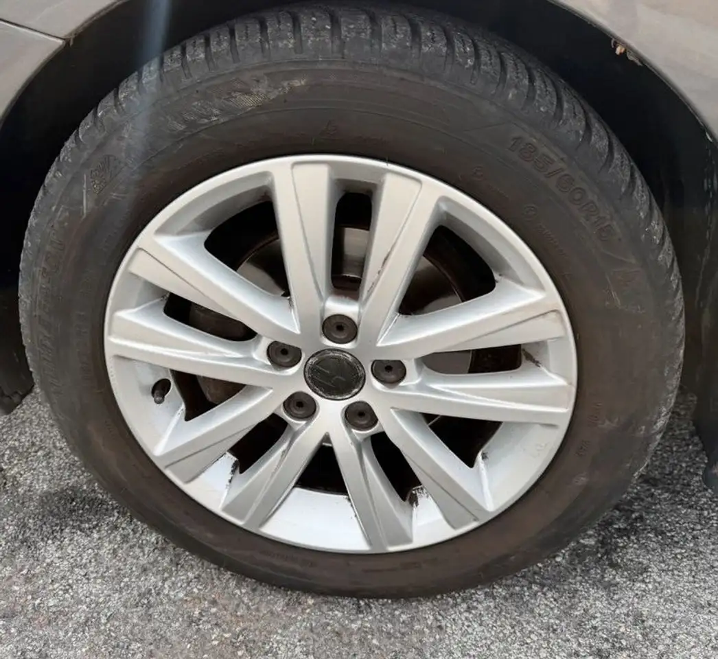Volkswagen Polo Citadine 5 portes — photo 25