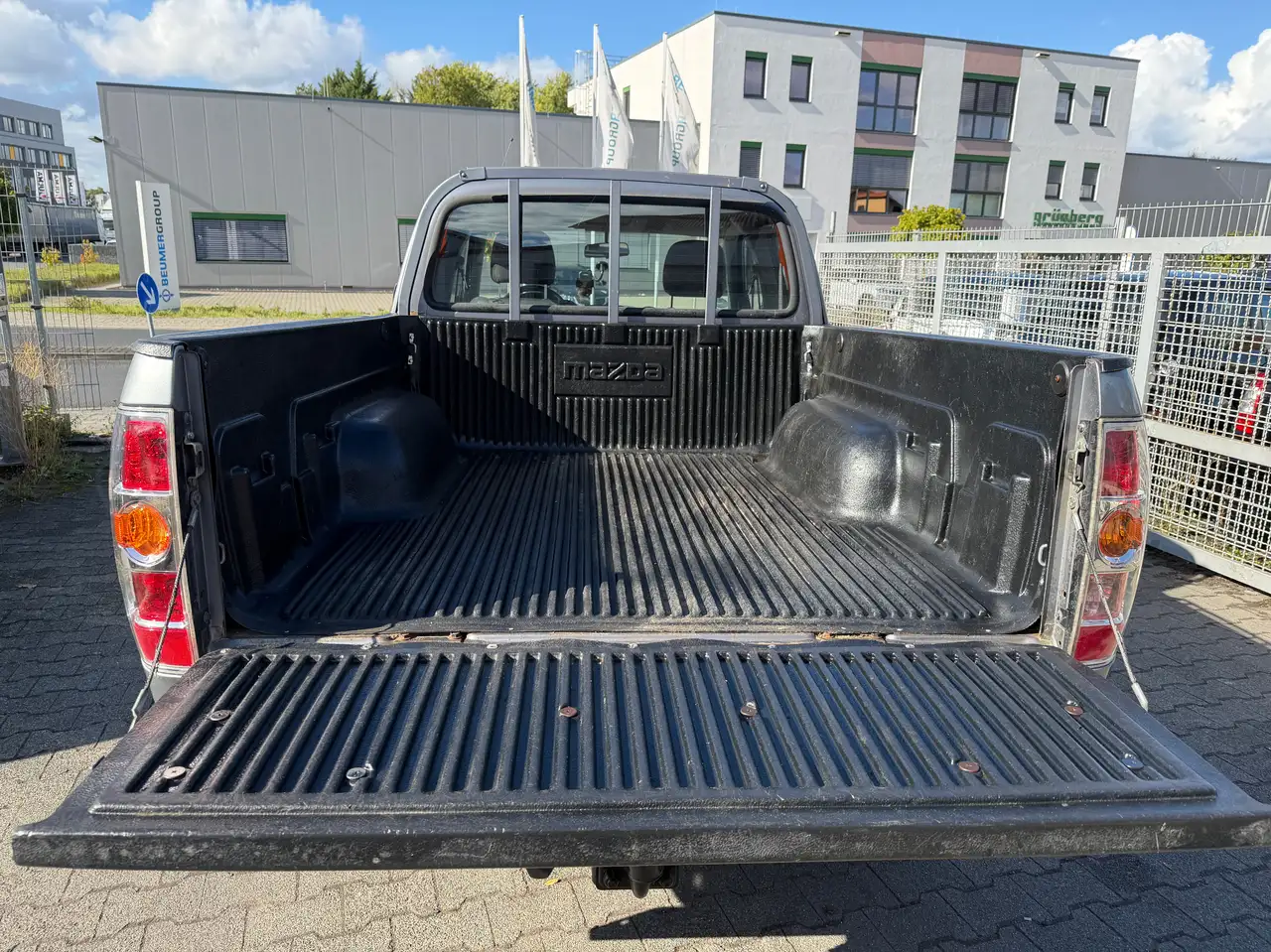MAZDA BT-50 2.5 TURBO DIESEL 143ch 4X4 - CABINE APPROFONDIE - ATTELAGE - SIÈGES CHAUFFANTS - CLIMATISATION