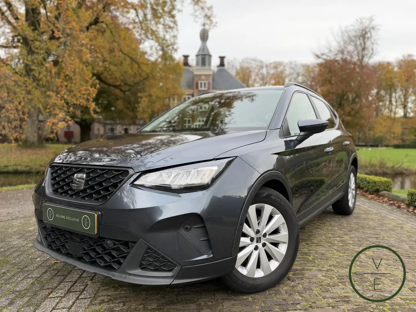SEAT Arona 1.0 TSI Style | Camera | CarPlay | DigiDash | Grijs - 1