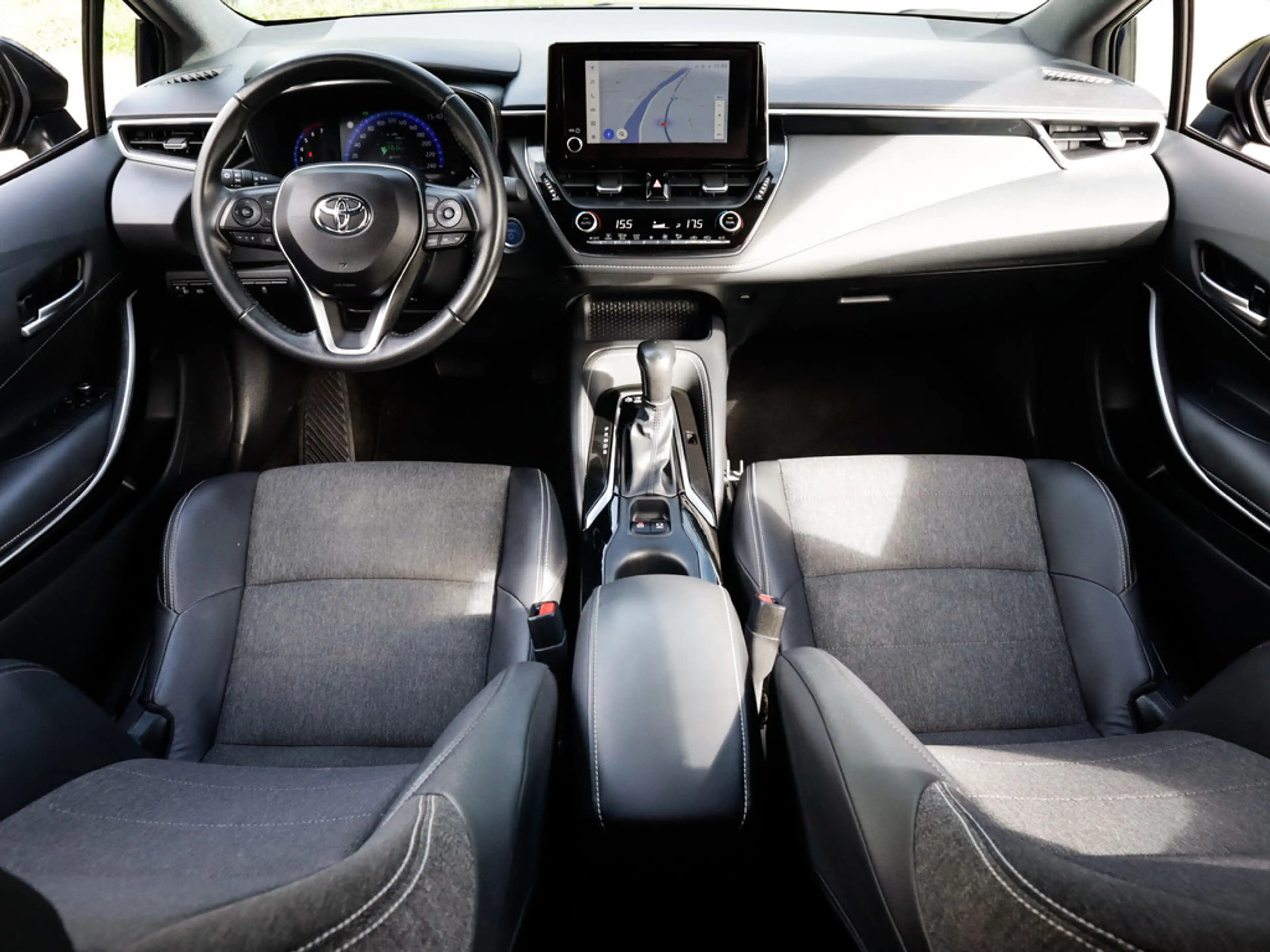 Toyota Corolla 1.8 Hybrid Dynamic 1e-Eig. & Keurig-Onderh. BOVAG- — photo 3