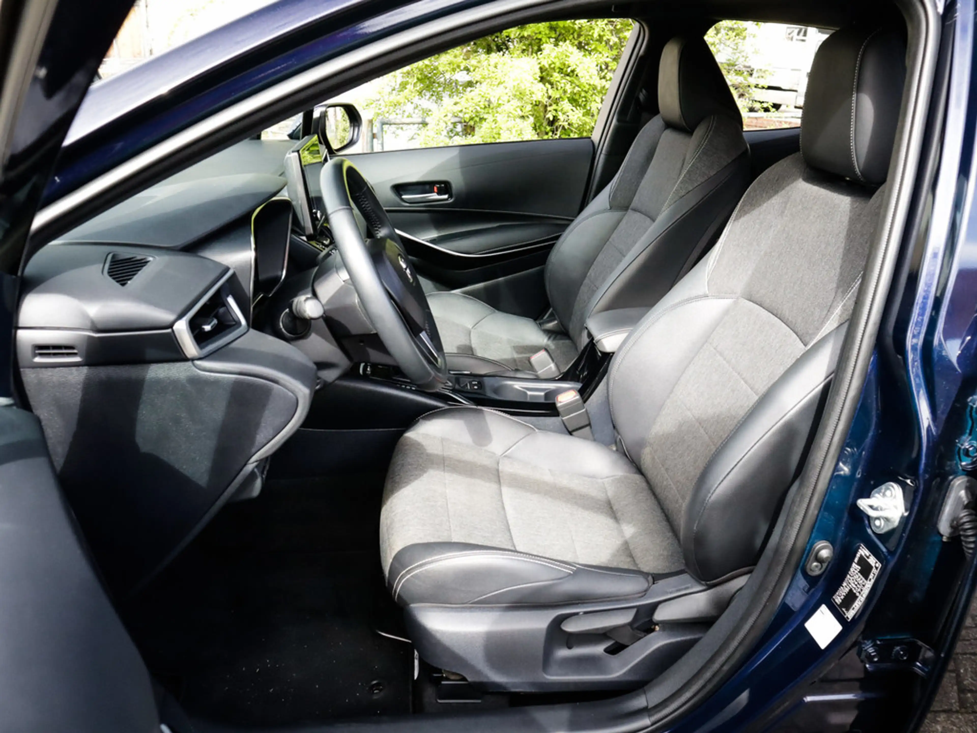 Toyota Corolla 1.8 Hybrid Dynamic 1e-Eig. & Keurig-Onderh. BOVAG- — photo 9