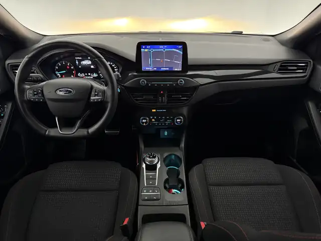 Ford Focus view 2