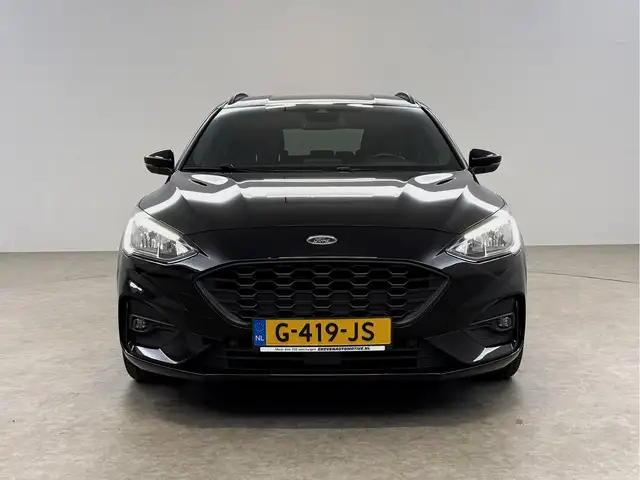 Ford Focus view 8