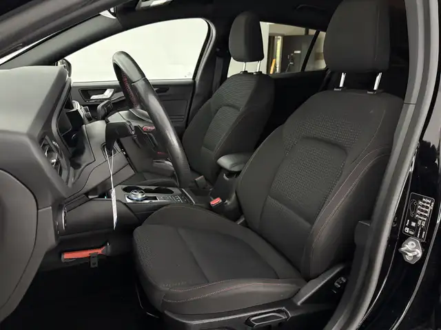 Ford Focus view 15