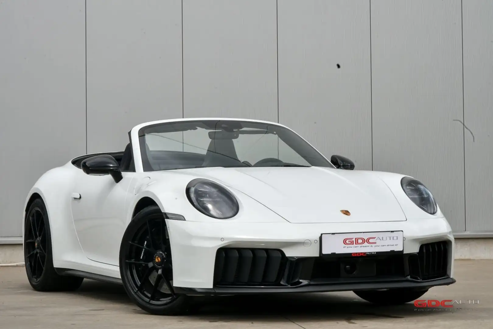 Porsche 992 992.2 l GTS C-cabrio l Sportdesign Pack l Bose Blanc - 1