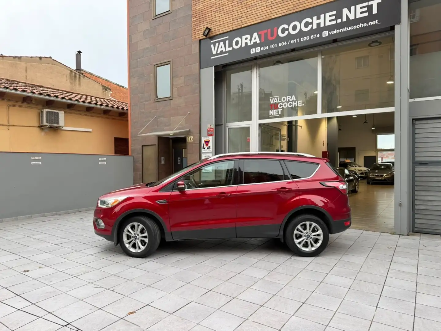 Ford Kuga 2.0TDCi Auto S&S Titanium 4x2 150 Burdeos - 2