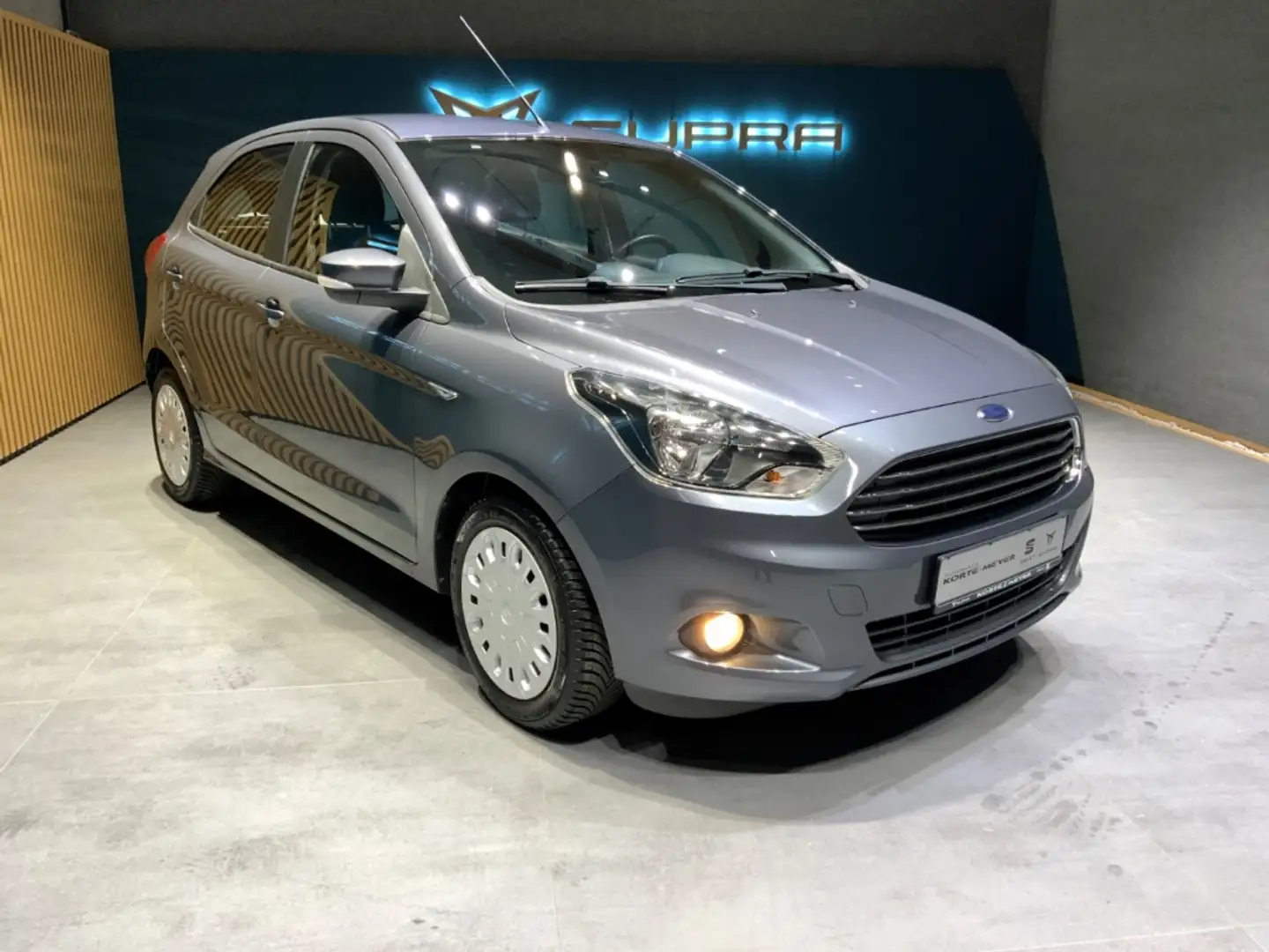 Ford Ka/Ka+ Plus Cool & Sound 1.2TI-VCT +Sitzhzg. Gris - 2
