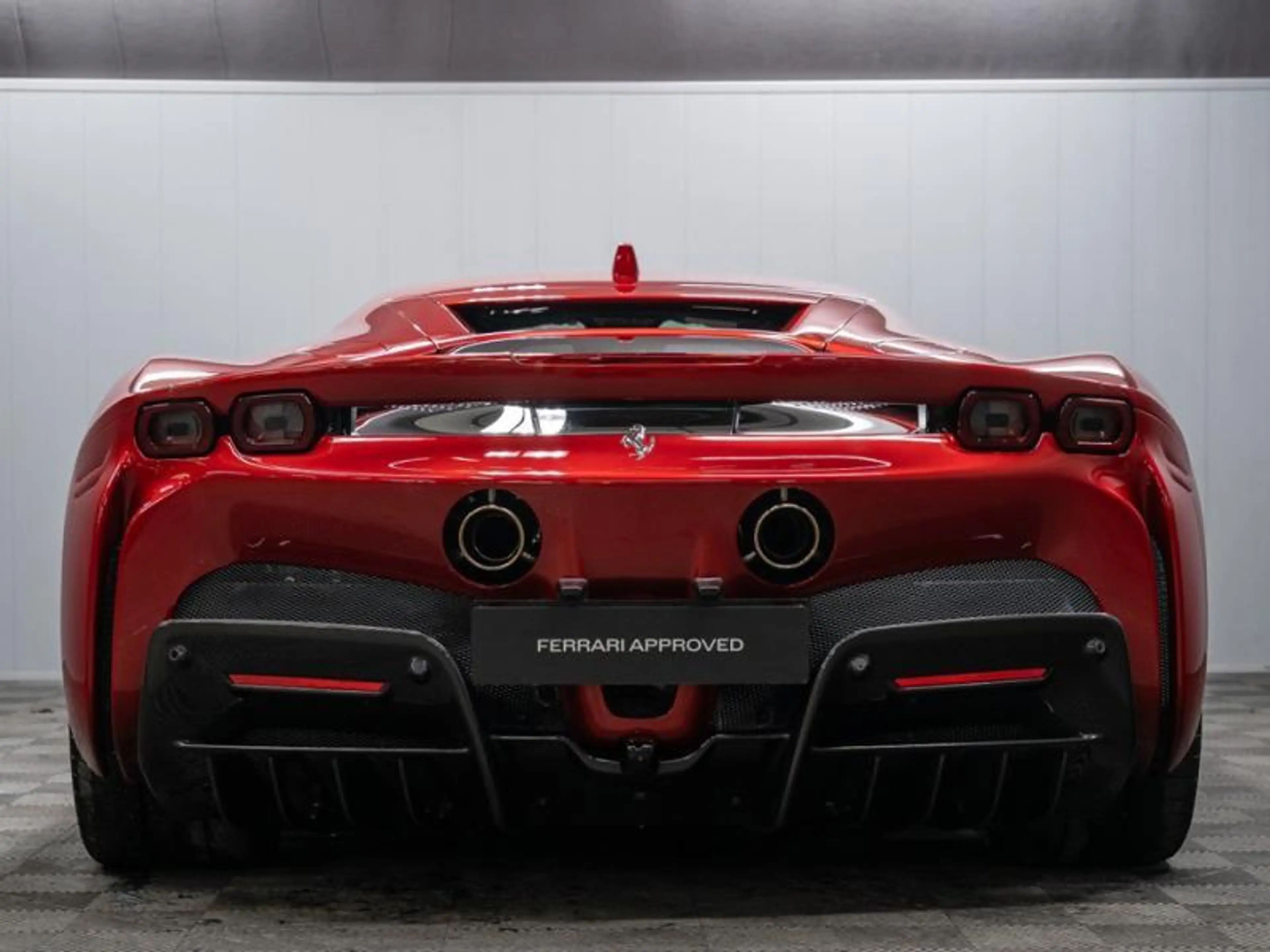 Ferrari SF90 Stradale — photo 4