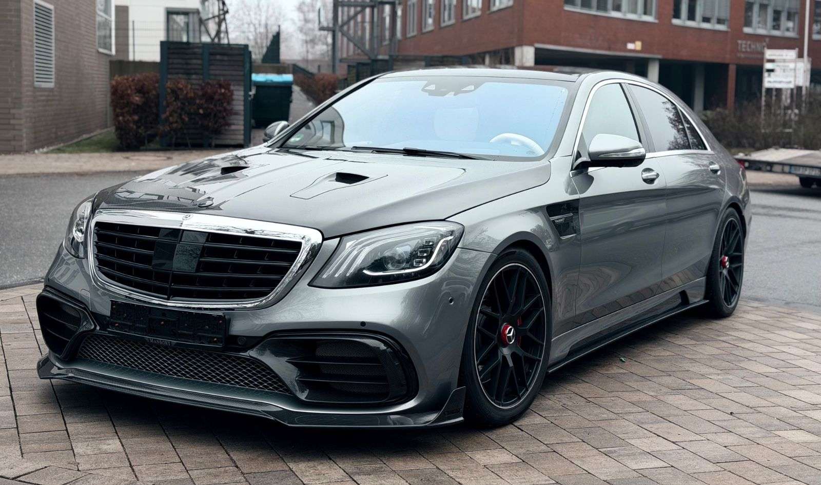 Mercedes-Benz S 63 AMG