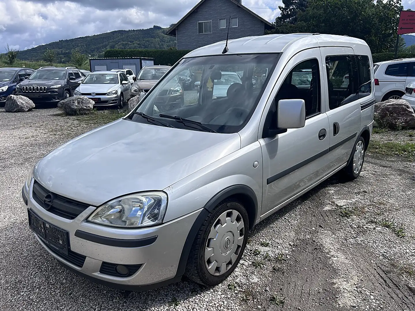 Opel Combo Silber - 1