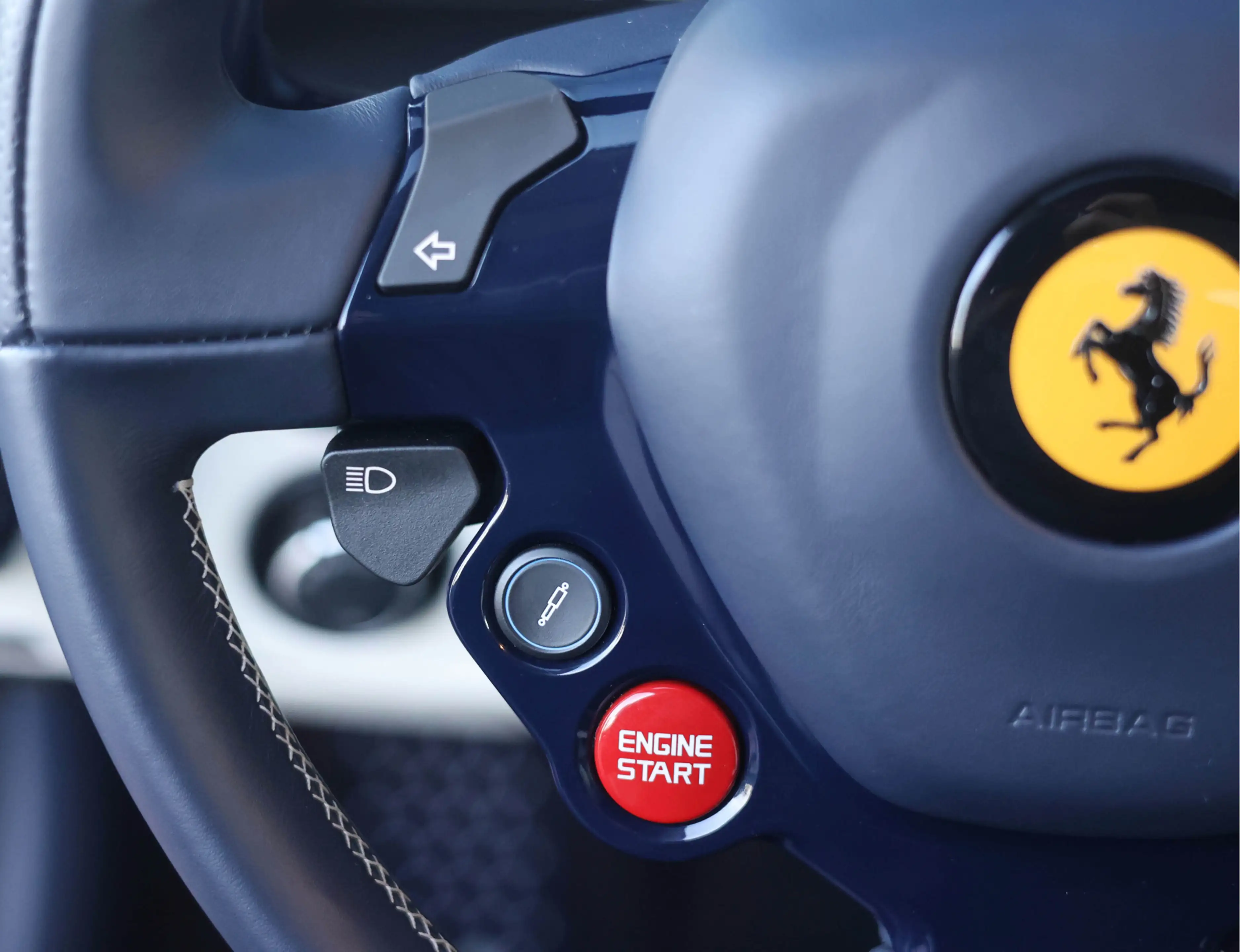 Ferrari F12 6.3 Berlinetta HELE | Tailor Made - Blu Pozzi - Hi — photo 30