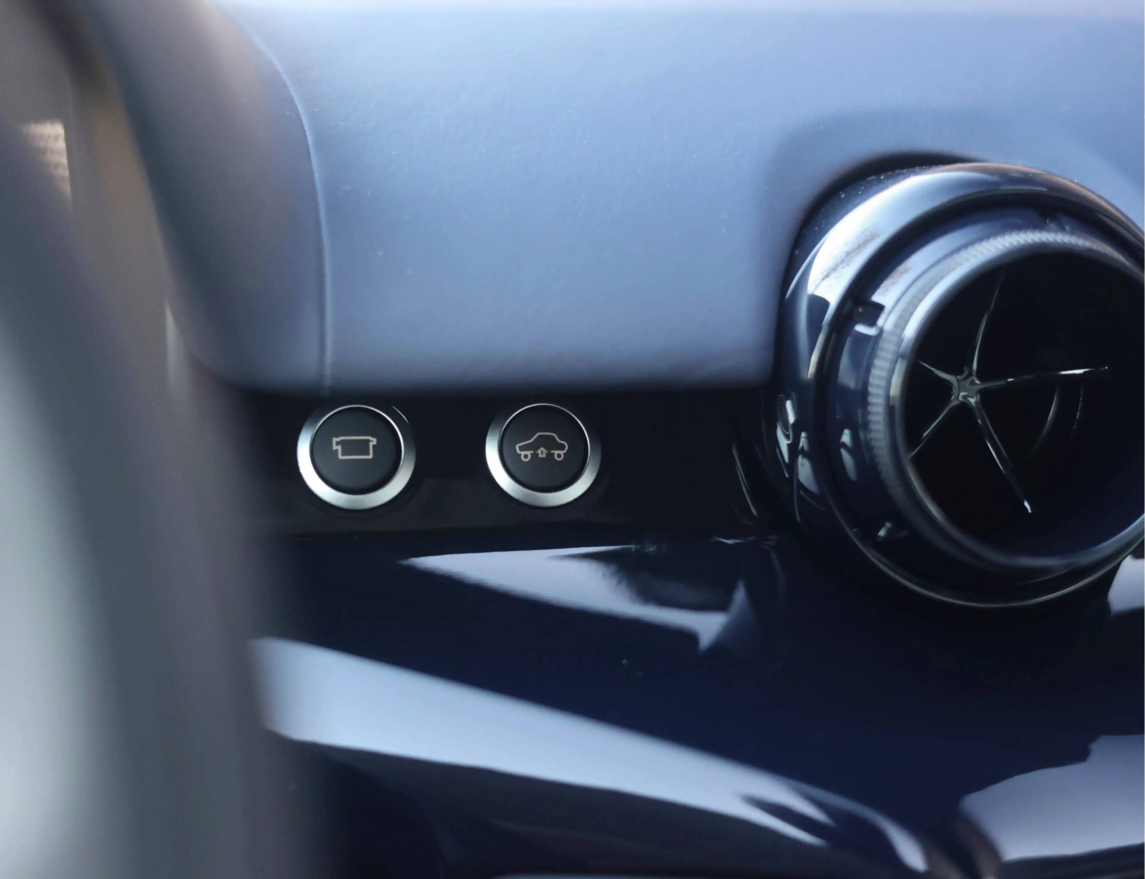 Ferrari F12 6.3 Berlinetta HELE | Tailor Made - Blu Pozzi - Hi — photo 42