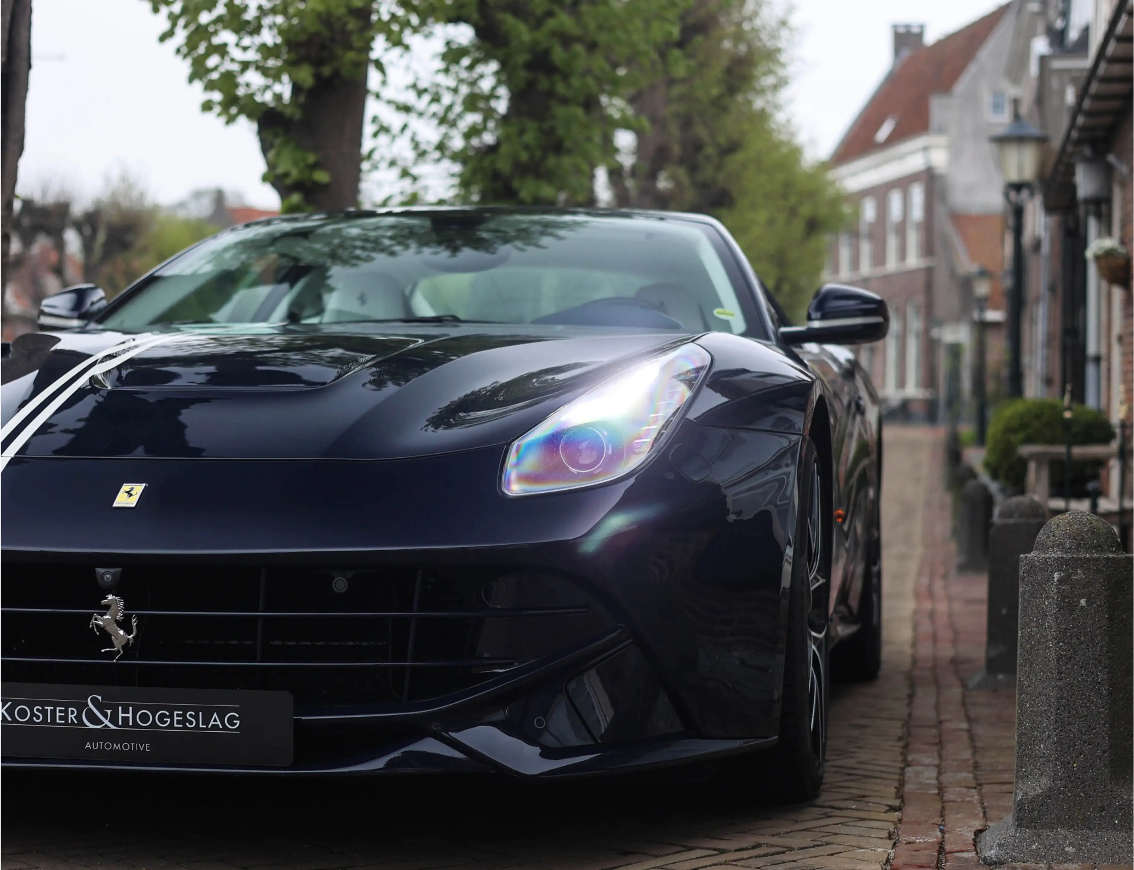 Ferrari F12 6.3 Berlinetta HELE | Tailor Made - Blu Pozzi - Hi — photo 12
