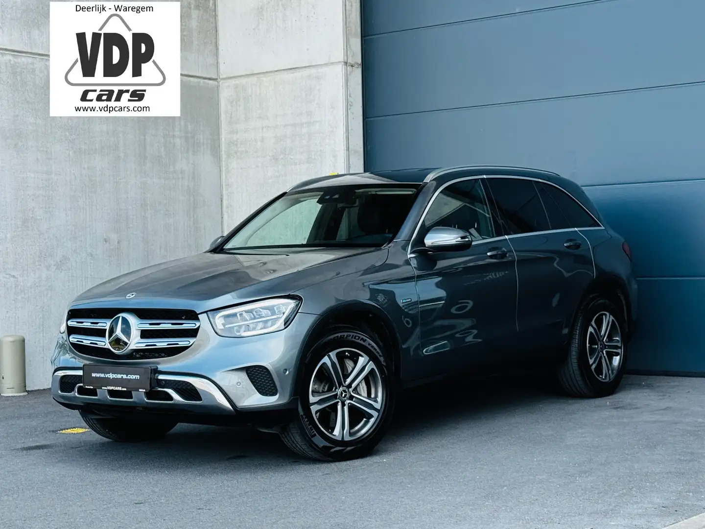 Mercedes-Benz GLC 300 e 4-Matic AVANTGARDE CAMERA MBUX CRUISE STANDVERW. Gris - 1