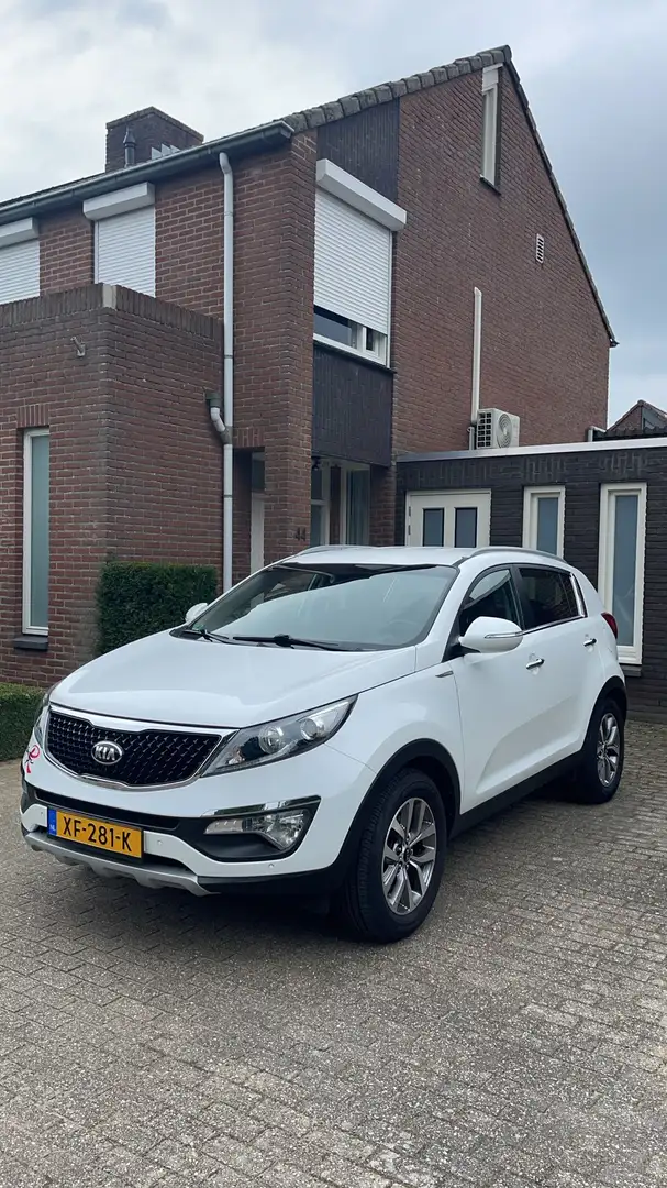 Kia Sportage 1.6 GDI BusinessLine Blanc - 1