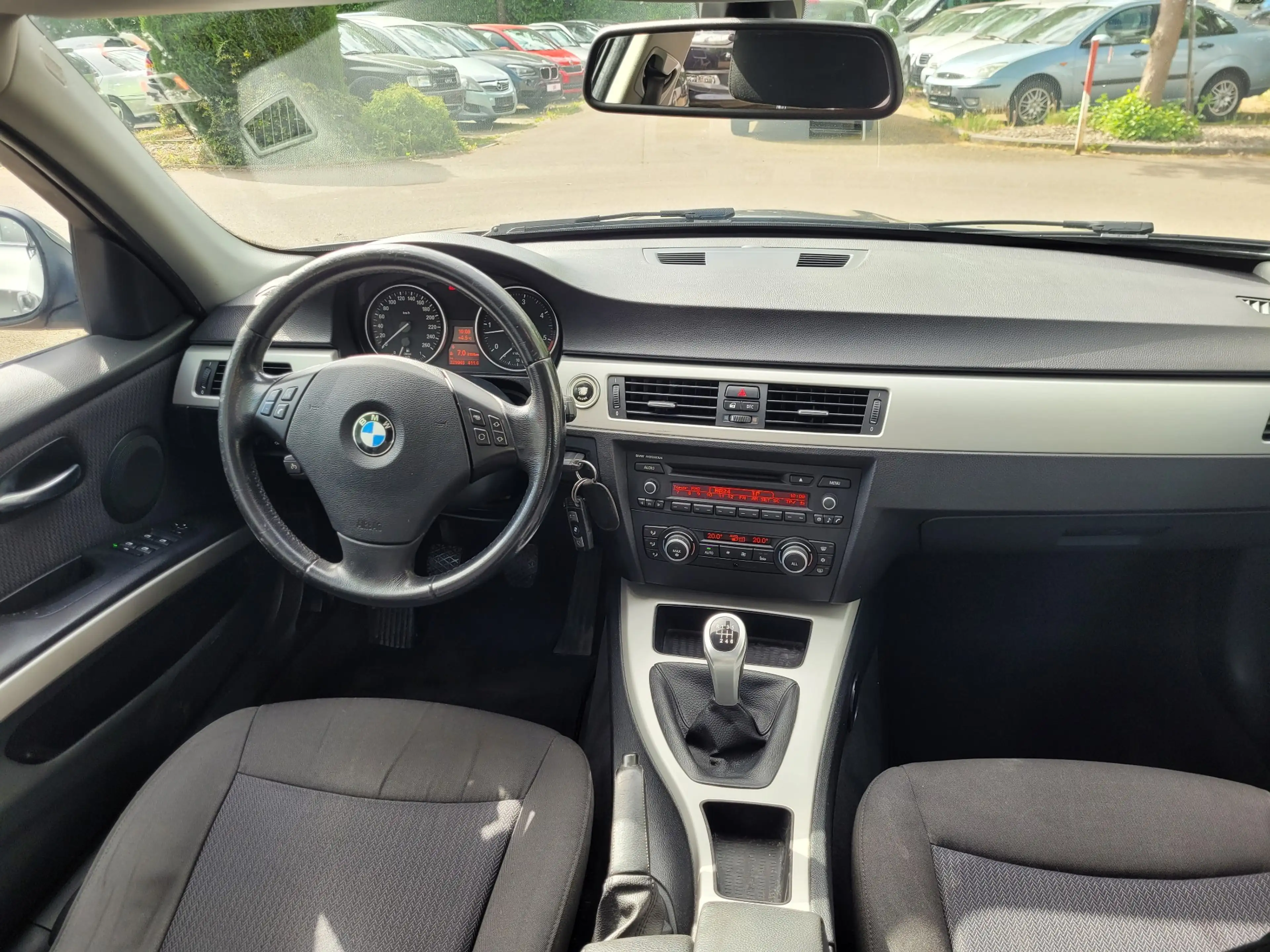 BMW 325 325d *Klimaautomatik/Euro 5/Limousine* — photo 8