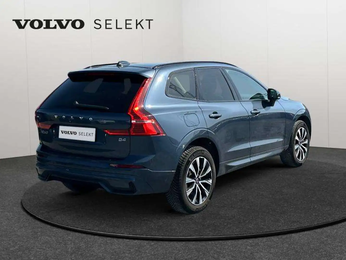 Volvo XC60 B4 Plus Dark / Diesel Bleu - 2