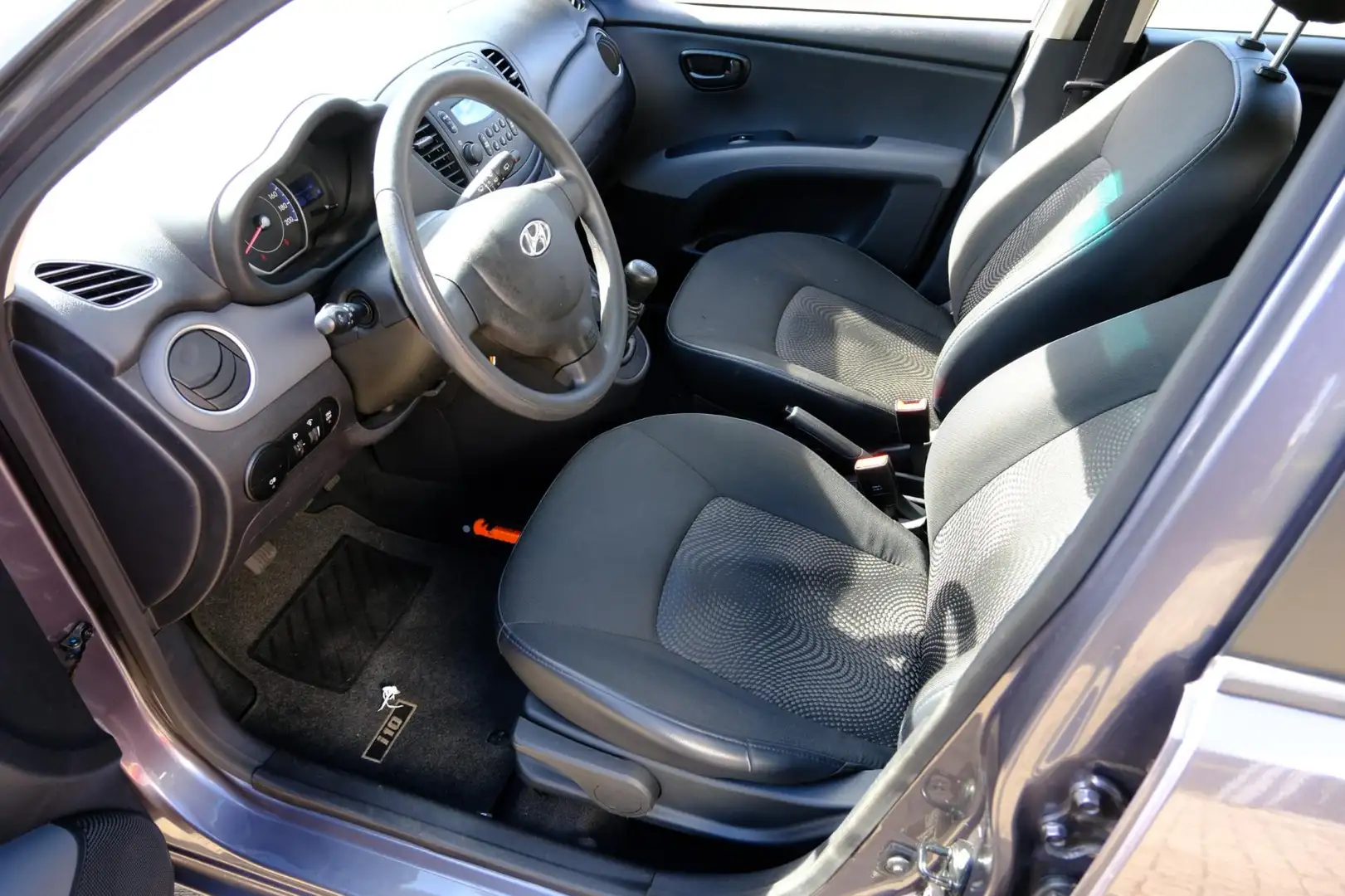 Hyundai i10 1.0 i-Drive Cool 5-drs AIrco *55.610km!* Beige - 2
