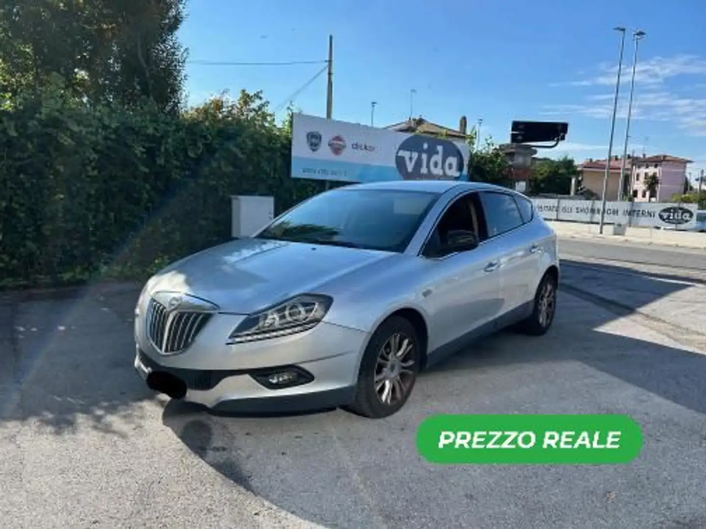 Lancia Delta 1.6 mjt Silver 120cv Gris - 1