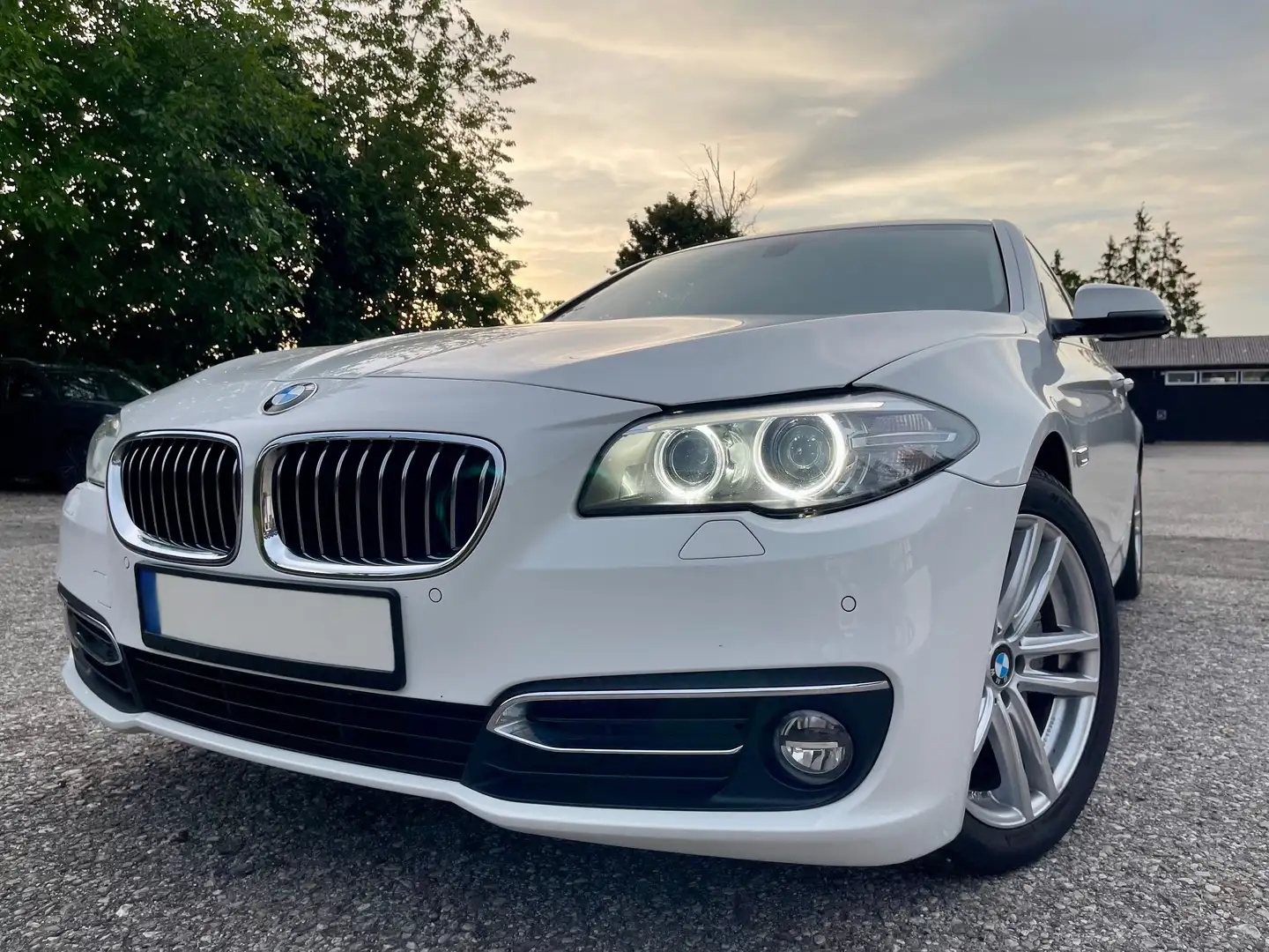 BMW 525 BMW 525d xDrive Limousine – Luxury Line Beyaz - 1