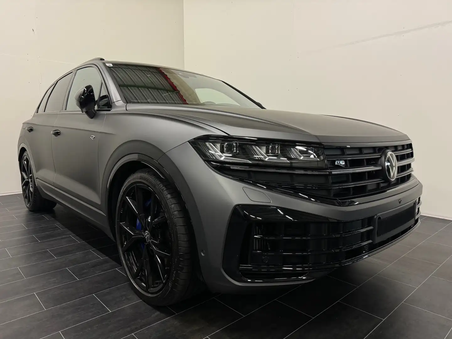 Volkswagen Touareg 4Motion V6 TSI eHybrid PHEV R Aut. Gris - 2