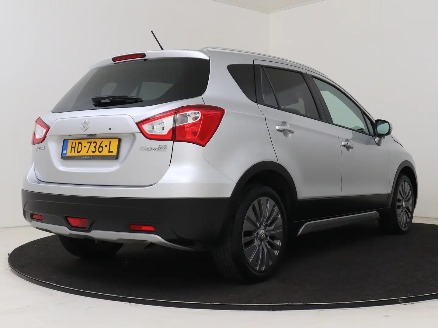 Suzuki SX4 S-Cross 1.6 Exclusive | NL auto | Dealeronderhouden | Grijs - 2