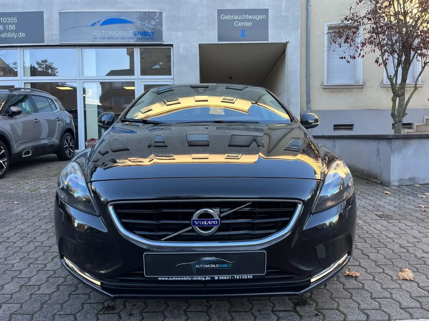 Volvo V40 D3 Euro6, Summum Navi, Xenon Noir - 2