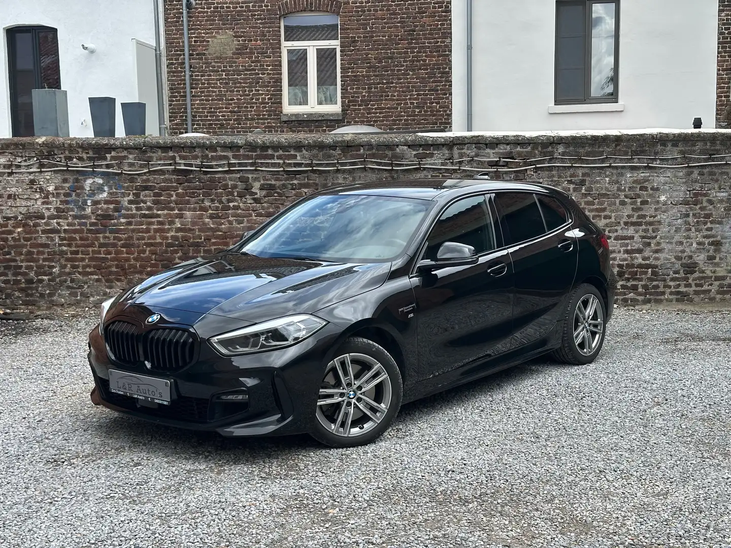 BMW 120 120i Aut. M Sport Negru - 1