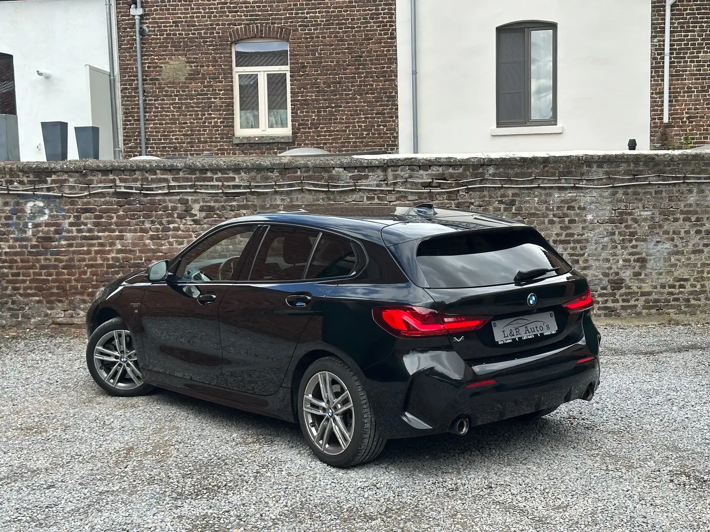 BMW 120 120i Aut. M Sport Negru - 2