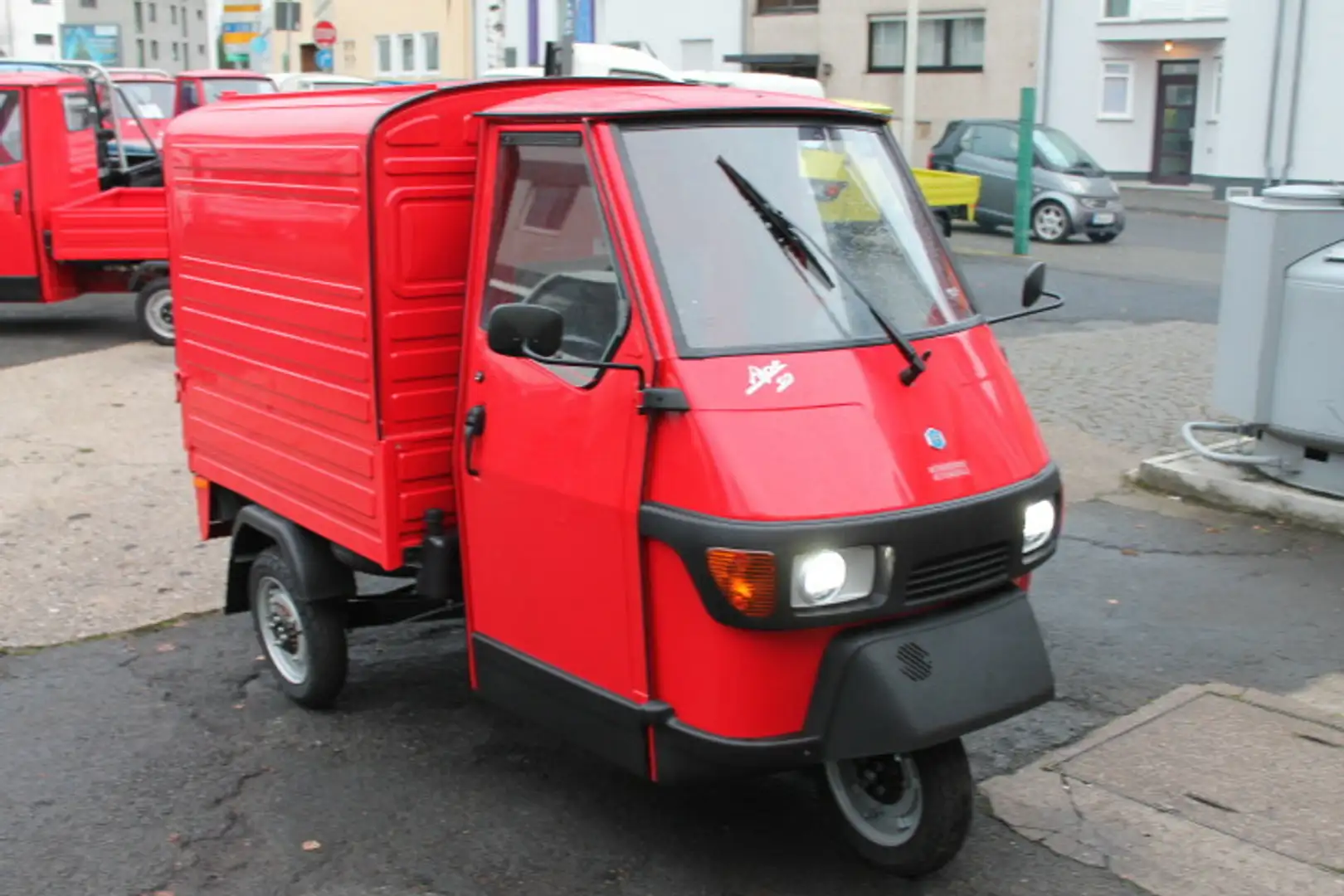 Piaggio Ape 50 Kasten LED SOFORT !! Rojo - 1